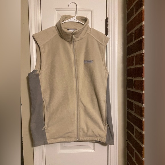 Columbia Vest - Picture 2 of 6